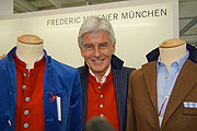 Frederic Meisner stellte auf der Supreme Tracht & Country seine erste Trachtenkolelktion vor (©Foto:  Martin Schmitz)